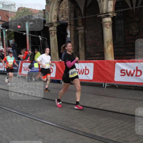 05.10.2025 - 20. swb-Marathon Bremen Yannick Fuchs http://msf.ph/oto/9316668 05.10.2025 10:48:29 Ziel 8787, 9223, 9298, 9665, 9704, 9810, 9958, 10109, 10131, 10211, 10685 meine-sportfotos.de