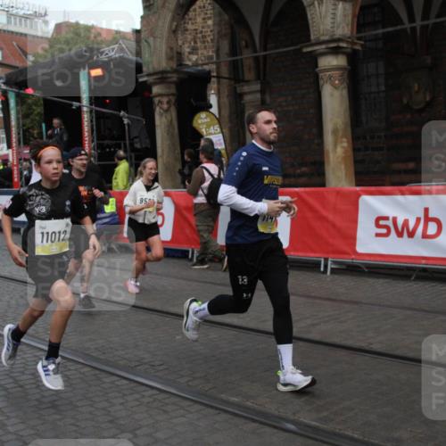 05.10.2025 - 20. swb-Marathon Bremen Yannick Fuchs http://msf.ph/oto/9316880 05.10.2025 10:52:53 Ziel 9214, 9284, 9501, 9581, 9830, 9985, 10308, 10309, 10514, 10997, 11012, 11382, 11417 meine-sportfotos.de