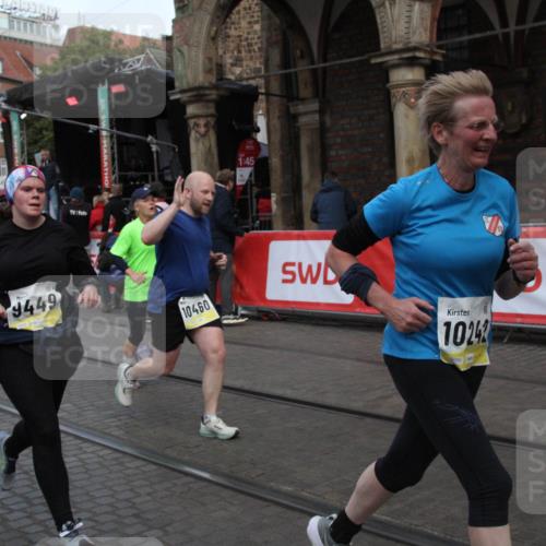 05.10.2025 - 20. swb-Marathon Bremen Yannick Fuchs http://msf.ph/oto/9316903 05.10.2025 10:53:18 Ziel 9449, 9834, 9956, 10242, 10460, 10806, 10958, 10993, 11377, 11510, 11512 meine-sportfotos.de