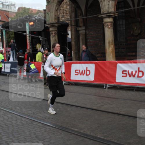 05.10.2025 - 20. swb-Marathon Bremen Yannick Fuchs http://msf.ph/oto/9316911 05.10.2025 10:53:24 Ziel 7193, 7251, 9263, 9539, 9717, 10057, 10317, 10993, 11174, 11175 meine-sportfotos.de
