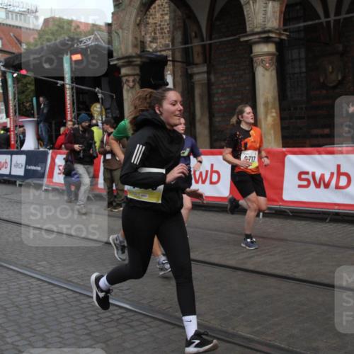 05.10.2025 - 20. swb-Marathon Bremen Yannick Fuchs http://msf.ph/oto/9316918 05.10.2025 10:53:29 Ziel 7193, 7251, 9717, 9868, 9957, 10057, 10302, 10335, 10369, 10468, 10655, 10934, 11174, 11545, 11616, 11716 meine-sportfotos.de