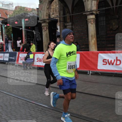 05.10.2025 - 20. swb-Marathon Bremen Yannick Fuchs http://msf.ph/oto/9316946 05.10.2025 10:54:01 Ziel 9313, 9456, 9548, 10046, 10163, 10484, 10616, 10785, 11152 meine-sportfotos.de
