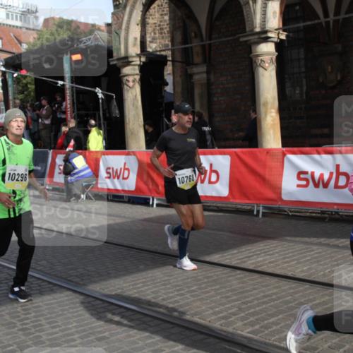 05.10.2025 - 20. swb-Marathon Bremen Yannick Fuchs http://msf.ph/oto/9316978 05.10.2025 10:54:40 Ziel 9367, 10174, 10296, 10768, 11321, 11694 meine-sportfotos.de