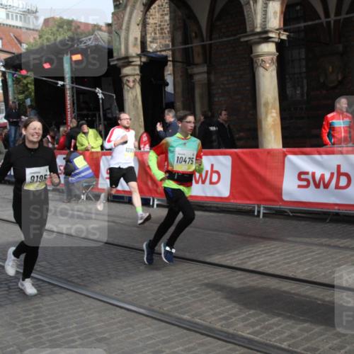 05.10.2025 - 20. swb-Marathon Bremen Yannick Fuchs http://msf.ph/oto/9317034 05.10.2025 10:55:46 Ziel 9195, 9197, 9621, 9882, 10088, 10287, 10323, 10475, 10800, 10909, 11081, 11586, 11624 meine-sportfotos.de