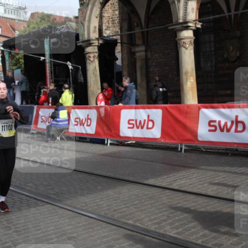 05.10.2025 - 20. swb-Marathon Bremen Yannick Fuchs http://msf.ph/oto/9317082 05.10.2025 10:56:37 Ziel 9547, 9886, 10008, 10042, 10648, 10971, 11100, 11253, 11260, 11571, 11691 meine-sportfotos.de
