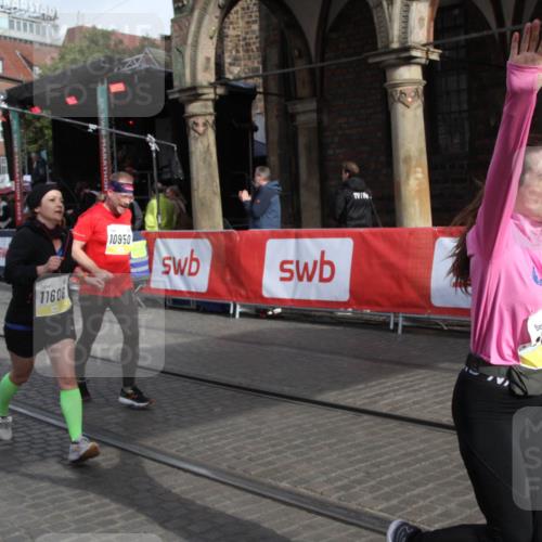 05.10.2025 - 20. swb-Marathon Bremen Yannick Fuchs http://msf.ph/oto/9317131 05.10.2025 10:57:31 Ziel 9000, 9215, 10645, 10950, 11606 meine-sportfotos.de