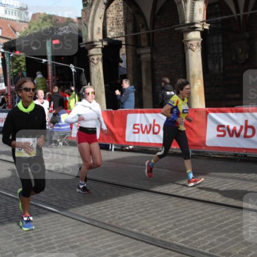 05.10.2025 - 20. swb-Marathon Bremen Yannick Fuchs http://msf.ph/oto/9317205 05.10.2025 10:58:46 Ziel 7163, 8585, 9346, 9359, 9370, 9540, 9622, 9714, 10591, 10679, 10871, 11078 meine-sportfotos.de