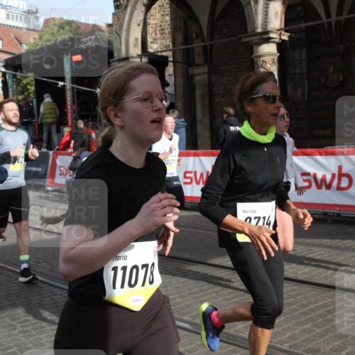 05.10.2025 - 20. swb-Marathon Bremen Yannick Fuchs http://msf.ph/oto/9317206 05.10.2025 10:58:47 Ziel 7163, 8585, 9346, 9370, 9540, 9622, 9714, 10561, 10591, 10679, 10871, 11078 meine-sportfotos.de