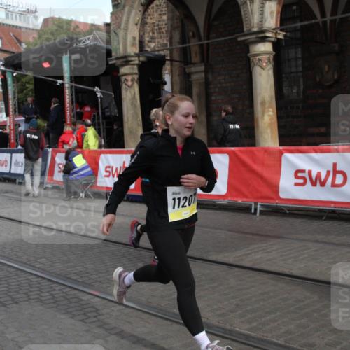 05.10.2025 - 20. swb-Marathon Bremen Yannick Fuchs http://msf.ph/oto/9317232 05.10.2025 10:59:23 Ziel 9183, 9454, 9635, 10200, 10407, 11006, 11007, 11207, 11400 meine-sportfotos.de
