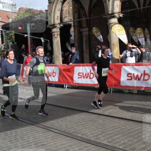05.10.2025 - 20. swb-Marathon Bremen Yannick Fuchs http://msf.ph/oto/9317256 05.10.2025 11:00:06 Ziel 9005, 9381, 9604, 9611, 9666, 10138, 10290, 10291, 10311, 10572, 11026, 11266, 11639 meine-sportfotos.de