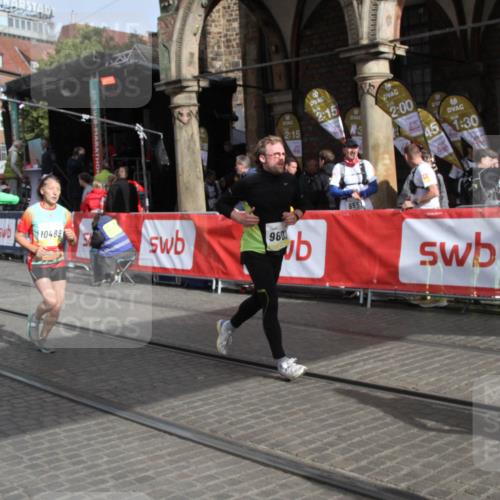 05.10.2025 - 20. swb-Marathon Bremen Yannick Fuchs http://msf.ph/oto/9317263 05.10.2025 11:00:13 Ziel 7621, 9603, 10345, 10489, 10889, 11125, 11600, 11713 meine-sportfotos.de