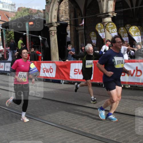 05.10.2025 - 20. swb-Marathon Bremen Yannick Fuchs http://msf.ph/oto/9317268 05.10.2025 11:00:18 Ziel 7177, 9495, 9672, 10345, 10889, 10919, 10985, 11050, 11713 meine-sportfotos.de