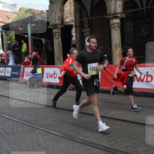 05.10.2025 - 20. swb-Marathon Bremen Yannick Fuchs http://msf.ph/oto/9317290 05.10.2025 11:00:40 Ziel 9271, 10079, 10518, 11071, 11162, 11511 meine-sportfotos.de
