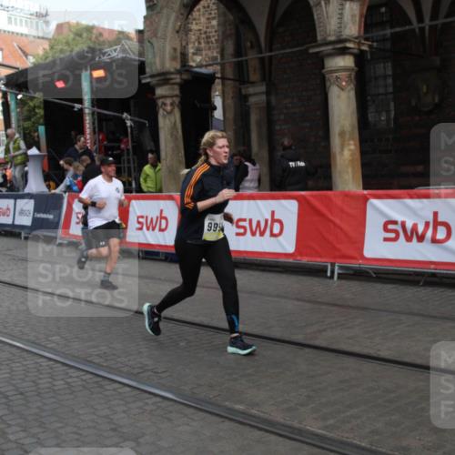 05.10.2025 - 20. swb-Marathon Bremen Yannick Fuchs http://msf.ph/oto/9317307 05.10.2025 11:01:08 Ziel 9305, 9954, 10477, 10630, 11053, 11719 meine-sportfotos.de