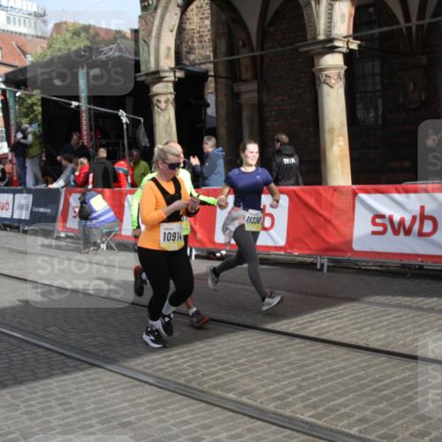 05.10.2025 - 20. swb-Marathon Bremen Yannick Fuchs http://msf.ph/oto/9317314 05.10.2025 11:01:18 Ziel 9182, 9613, 10544, 10762, 10914, 11337, 11338, 11597, 11680 meine-sportfotos.de