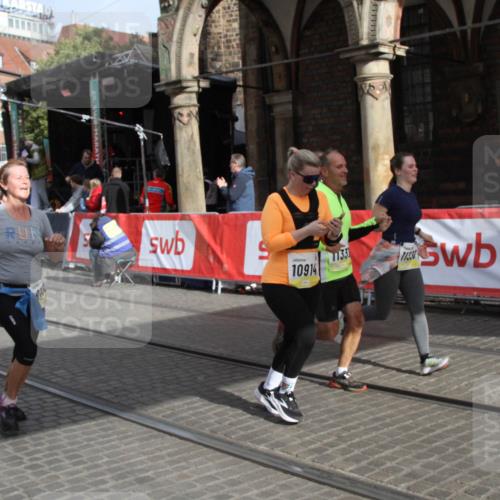 05.10.2025 - 20. swb-Marathon Bremen Yannick Fuchs http://msf.ph/oto/9317315 05.10.2025 11:01:18 Ziel 9182, 9613, 10544, 10762, 10914, 11337, 11338, 11597, 11680 meine-sportfotos.de