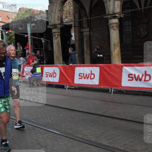 05.10.2025 - 20. swb-Marathon Bremen Yannick Fuchs http://msf.ph/oto/9317339 05.10.2025 11:01:49 Ziel 9189, 9269, 9294, 9782, 10004, 10370, 10903, 10904 meine-sportfotos.de