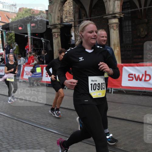 05.10.2025 - 20. swb-Marathon Bremen Yannick Fuchs http://msf.ph/oto/9317342 05.10.2025 11:01:51 Ziel 9189, 9237, 10004, 10903, 10904 meine-sportfotos.de