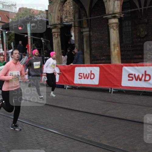 05.10.2025 - 20. swb-Marathon Bremen Yannick Fuchs http://msf.ph/oto/9317412 05.10.2025 11:03:24 Ziel 9225, 9246, 10142, 10405, 10963, 11103, 11124, 11467, 11502, 11508, 11509 meine-sportfotos.de