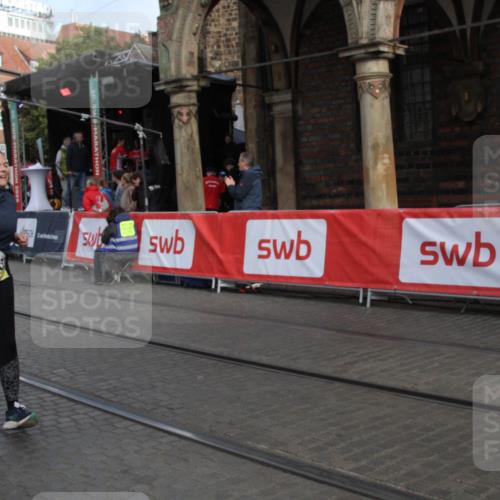 05.10.2025 - 20. swb-Marathon Bremen Yannick Fuchs http://msf.ph/oto/9317440 05.10.2025 11:03:55 Ziel 7788, 9241, 9379, 9571, 10106, 11039, 11272 meine-sportfotos.de