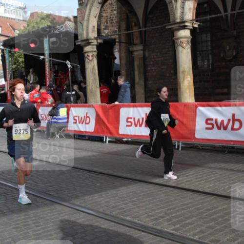 05.10.2025 - 20. swb-Marathon Bremen Yannick Fuchs http://msf.ph/oto/9317450 05.10.2025 11:04:12 Ziel 7123, 7789, 9275, 10853, 11001, 11077, 11102, 11611 meine-sportfotos.de