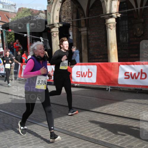 05.10.2025 - 20. swb-Marathon Bremen Yannick Fuchs http://msf.ph/oto/9317481 05.10.2025 11:04:39 Ziel 9394, 9915, 10485, 10531, 10674, 10869, 10956, 11196, 11542, 11704 meine-sportfotos.de