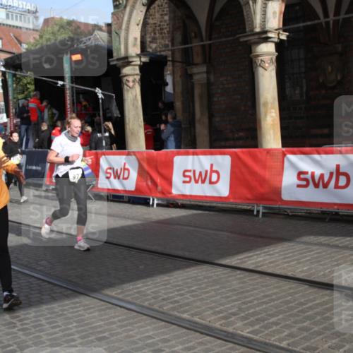05.10.2025 - 20. swb-Marathon Bremen Yannick Fuchs http://msf.ph/oto/9317488 05.10.2025 11:04:46 Ziel 9532, 9623, 9750, 9765, 9771, 9812, 10422, 10451, 10532, 11427, 11546 meine-sportfotos.de