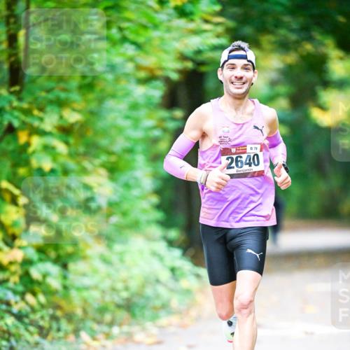 12.10.2025 - Bramfelder Halbmarathon 2025 Dr. Thomas Lammeyer http://msf.ph/oto/9340258 12.10.2025 09:44:43 Laufen 79, 2640 meine-sportfotos.de