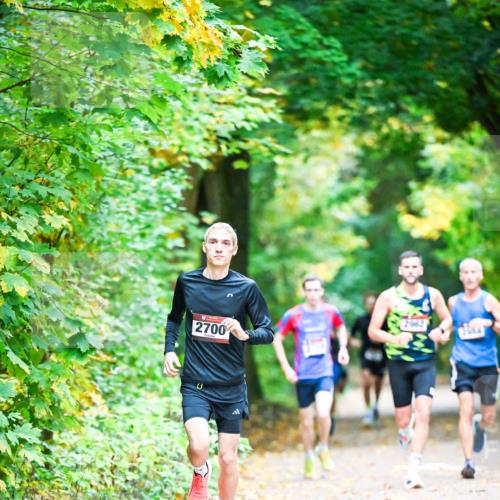 12.10.2025 - Bramfelder Halbmarathon 2025 Dr. Thomas Lammeyer http://msf.ph/oto/9340496 12.10.2025 09:47:49 Laufen 2700, 2962, 2084 meine-sportfotos.de