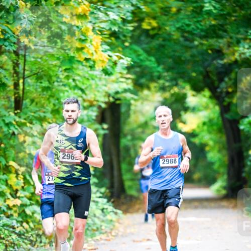 12.10.2025 - Bramfelder Halbmarathon 2025 Dr. Thomas Lammeyer http://msf.ph/oto/9340522 12.10.2025 09:47:54 Laufen 27, 296, 2988 meine-sportfotos.de