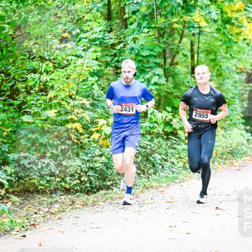 12.10.2025 - Bramfelder Halbmarathon 2025 Dr. Thomas Lammeyer http://msf.ph/oto/9340647 12.10.2025 09:48:45 Laufen 2431, 2955 meine-sportfotos.de
