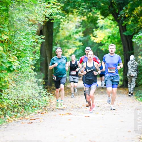 12.10.2025 - Bramfelder Halbmarathon 2025 Dr. Thomas Lammeyer http://msf.ph/oto/9340666 12.10.2025 09:48:54 Laufen 88, 2448, 2803 meine-sportfotos.de