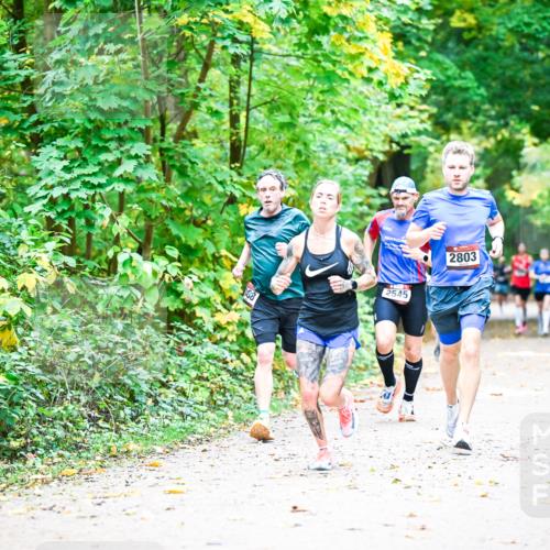 12.10.2025 - Bramfelder Halbmarathon 2025 Dr. Thomas Lammeyer http://msf.ph/oto/9340689 12.10.2025 09:48:58 Laufen 38, 2545, 2803 meine-sportfotos.de