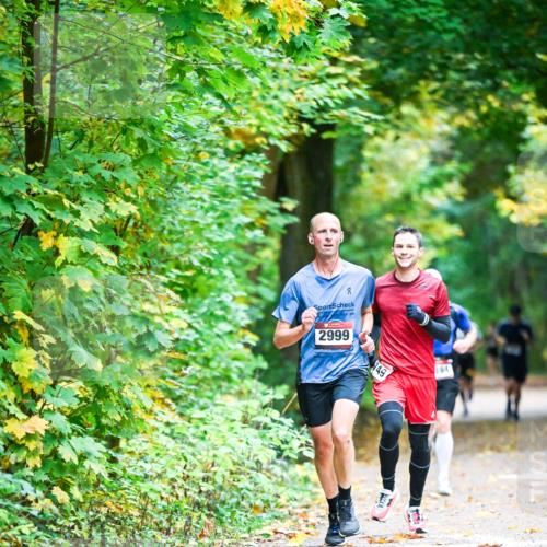 12.10.2025 - Bramfelder Halbmarathon 2025 Dr. Thomas Lammeyer http://msf.ph/oto/9340760 12.10.2025 09:49:24 Laufen 2999, 149, 894 meine-sportfotos.de