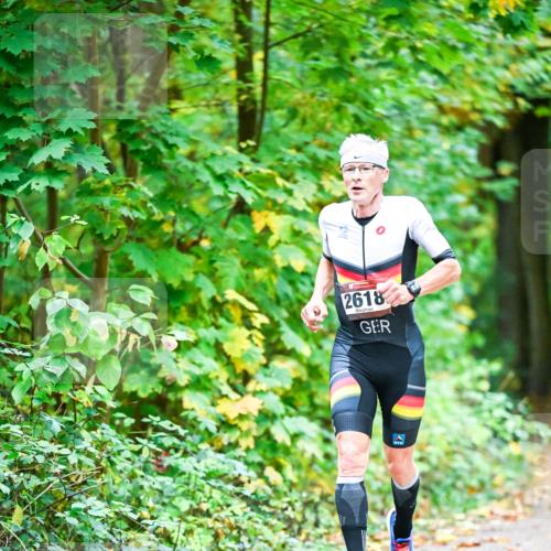 12.10.2025 - Bramfelder Halbmarathon 2025 Dr. Thomas Lammeyer http://msf.ph/oto/9340835 12.10.2025 09:49:41 Laufen 2618 meine-sportfotos.de