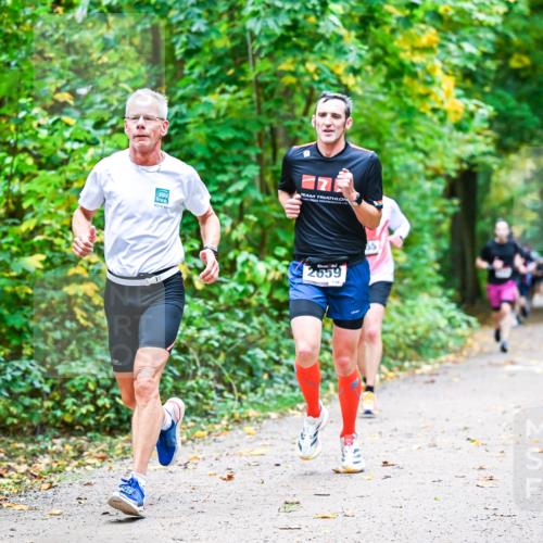 12.10.2025 - Bramfelder Halbmarathon 2025 Dr. Thomas Lammeyer http://msf.ph/oto/9341085 12.10.2025 09:50:40 Laufen 2659 meine-sportfotos.de