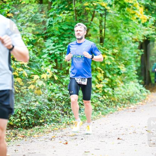 12.10.2025 - Bramfelder Halbmarathon 2025 Dr. Thomas Lammeyer http://msf.ph/oto/9341166 12.10.2025 09:50:55 Laufen 2908, 2708, 813 meine-sportfotos.de