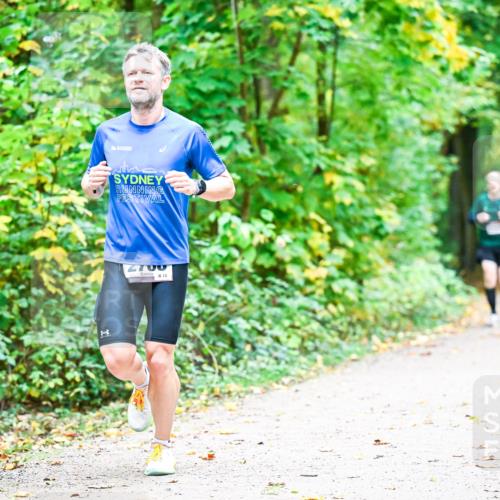 12.10.2025 - Bramfelder Halbmarathon 2025 Dr. Thomas Lammeyer http://msf.ph/oto/9341171 12.10.2025 09:50:56 Laufen 1, 13 meine-sportfotos.de