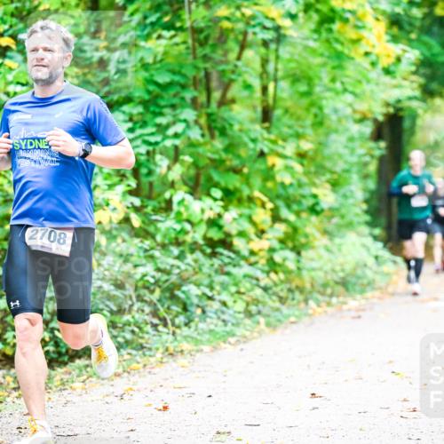 12.10.2025 - Bramfelder Halbmarathon 2025 Dr. Thomas Lammeyer http://msf.ph/oto/9341173 12.10.2025 09:50:56 Laufen 2708, 13 meine-sportfotos.de