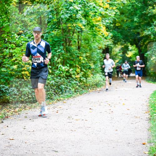 12.10.2025 - Bramfelder Halbmarathon 2025 Dr. Thomas Lammeyer http://msf.ph/oto/9341370 12.10.2025 09:51:37 Laufen 2465, 2948 meine-sportfotos.de