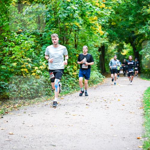 12.10.2025 - Bramfelder Halbmarathon 2025 Dr. Thomas Lammeyer http://msf.ph/oto/9341389 12.10.2025 09:51:40 Laufen 31, 2704 meine-sportfotos.de