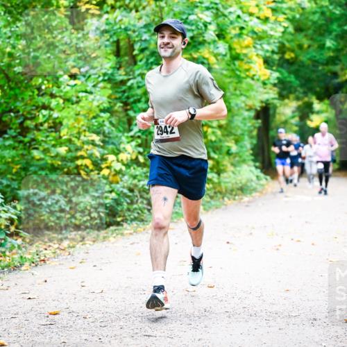 12.10.2025 - Bramfelder Halbmarathon 2025 Dr. Thomas Lammeyer http://msf.ph/oto/9341524 12.10.2025 09:52:08 Laufen 862, 2942 meine-sportfotos.de