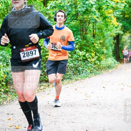12.10.2025 - Bramfelder Halbmarathon 2025 Dr. Thomas Lammeyer http://msf.ph/oto/9341686 12.10.2025 09:52:37 Laufen 265, 2897 meine-sportfotos.de