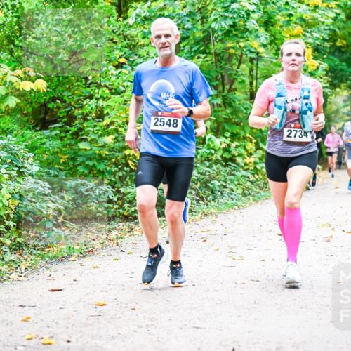 12.10.2025 - Bramfelder Halbmarathon 2025 Dr. Thomas Lammeyer http://msf.ph/oto/9341788 12.10.2025 09:53:00 Laufen 2548, 2734 meine-sportfotos.de