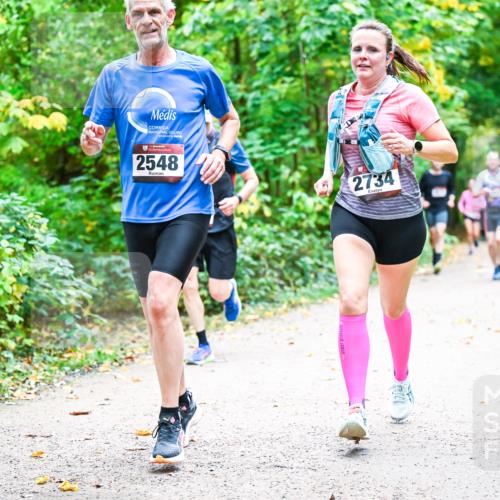 12.10.2025 - Bramfelder Halbmarathon 2025 Dr. Thomas Lammeyer http://msf.ph/oto/9341791 12.10.2025 09:53:00 Laufen 2548, 2734 meine-sportfotos.de