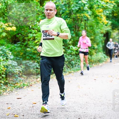 12.10.2025 - Bramfelder Halbmarathon 2025 Dr. Thomas Lammeyer http://msf.ph/oto/9341831 12.10.2025 09:53:07 Laufen 264 meine-sportfotos.de