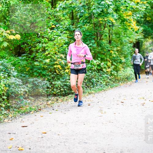 12.10.2025 - Bramfelder Halbmarathon 2025 Dr. Thomas Lammeyer http://msf.ph/oto/9341837 12.10.2025 09:53:08 Laufen 2925, 978 meine-sportfotos.de