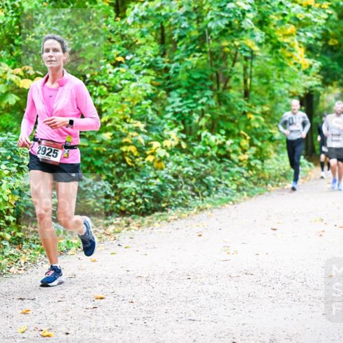 12.10.2025 - Bramfelder Halbmarathon 2025 Dr. Thomas Lammeyer http://msf.ph/oto/9341845 12.10.2025 09:53:09 Laufen 2925 meine-sportfotos.de