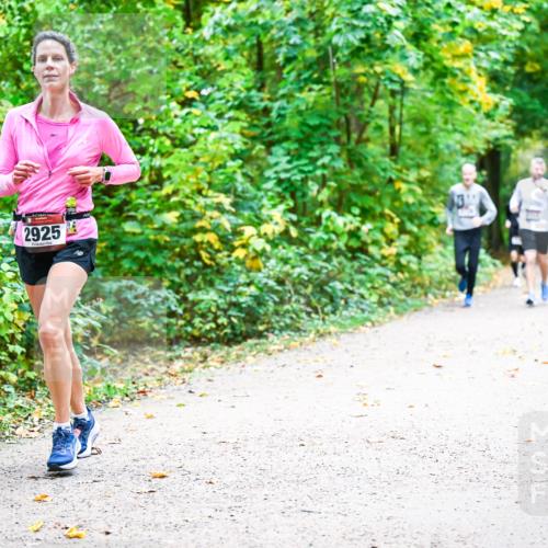 12.10.2025 - Bramfelder Halbmarathon 2025 Dr. Thomas Lammeyer http://msf.ph/oto/9341846 12.10.2025 09:53:09 Laufen 2925 meine-sportfotos.de