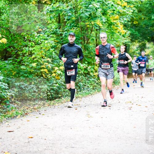 12.10.2025 - Bramfelder Halbmarathon 2025 Dr. Thomas Lammeyer http://msf.ph/oto/9341872 12.10.2025 09:53:15 Laufen 2747, 2685, 2864, 2930 meine-sportfotos.de